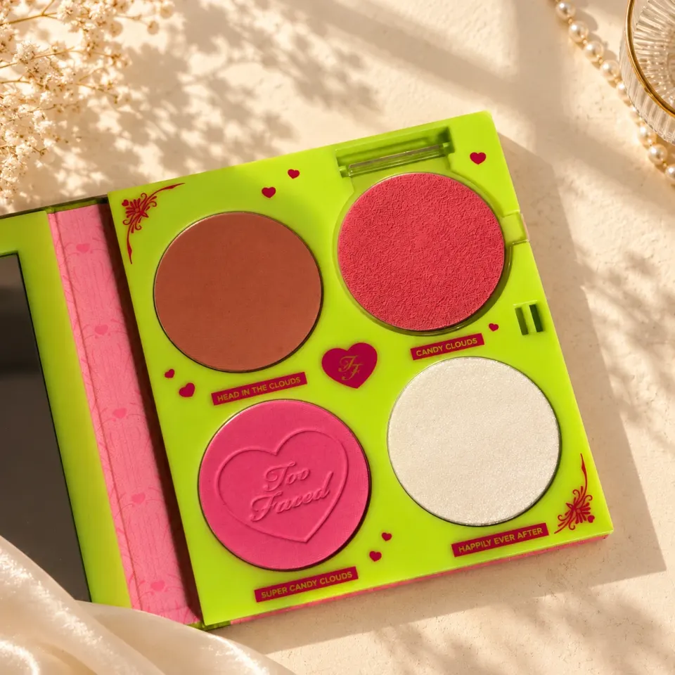 TOO FACED Fairytale Crush - Blush & Highlighter Paleti